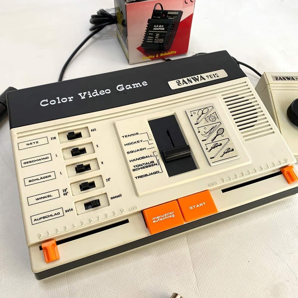 COLOUR VIDEO GAME 9012