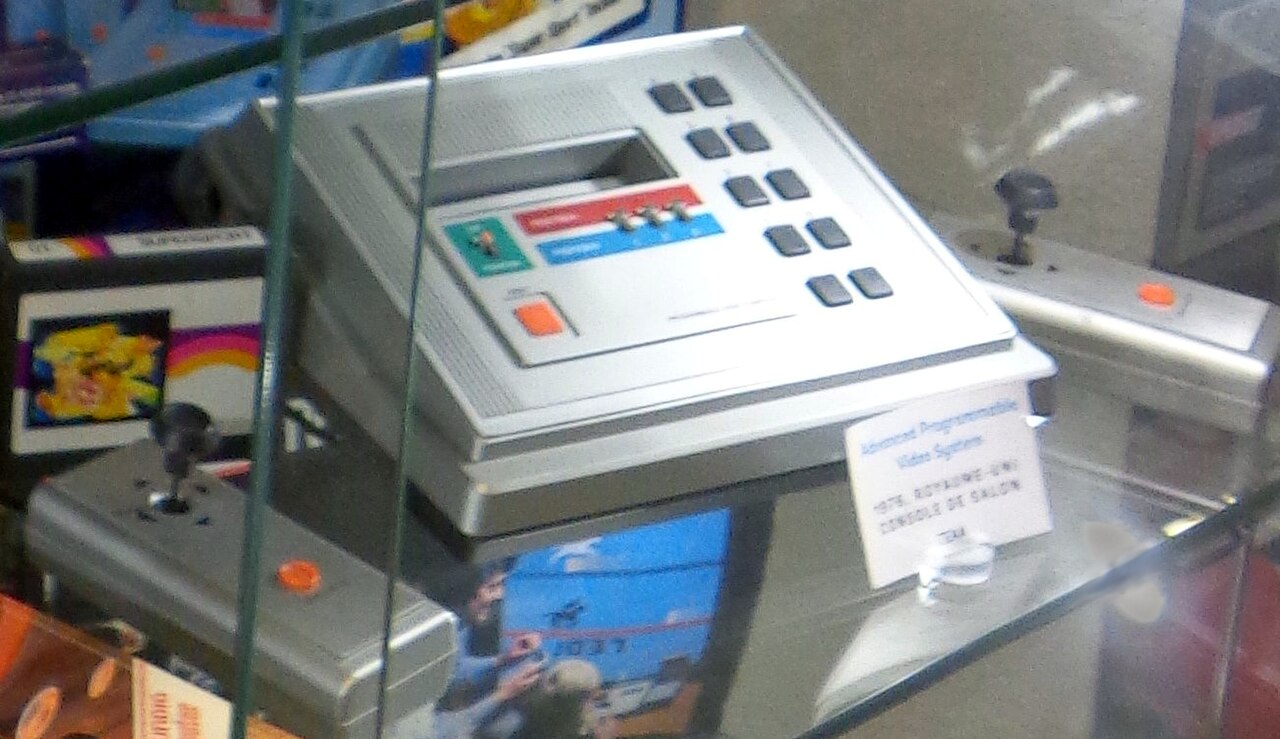 CTX-2000 PROGRAMMABLE VIDEO COMPUTER