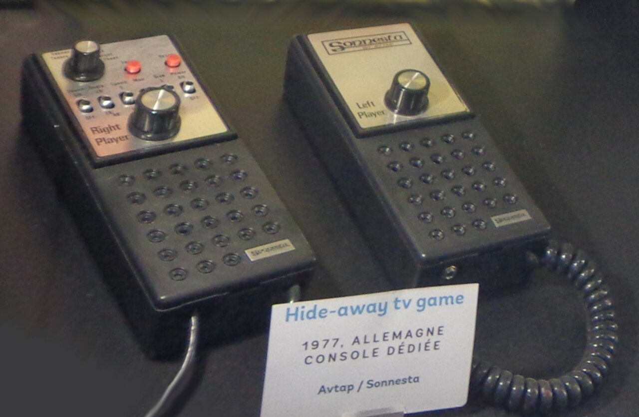 HIDE-AWAY TV GAME