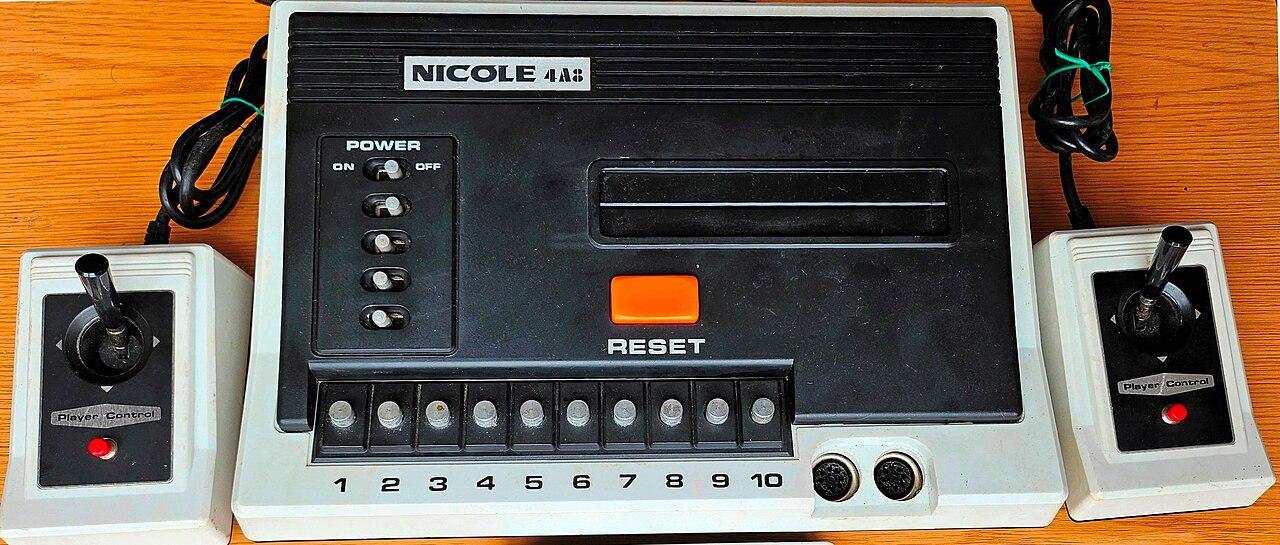 NICOLE 4A8