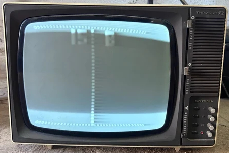 TV WITH PONG CONSOLE
