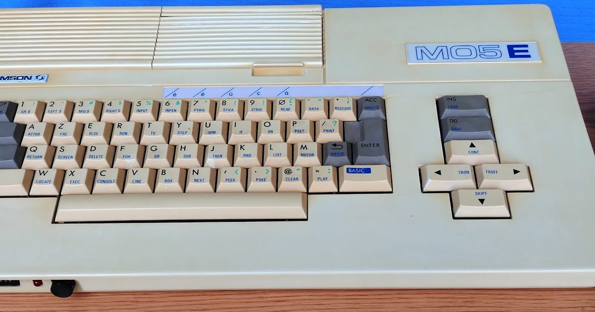 THOMSON MO5E